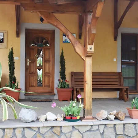 Tiszafa Vendeghaz Guest house Szentgal